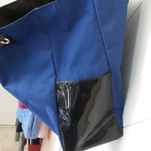 Lancome medium tote - Picture 2 of 3